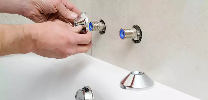 Bathtub Faucet Diverter Replacement in Garland